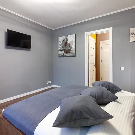 Alfa Franko Apartment *